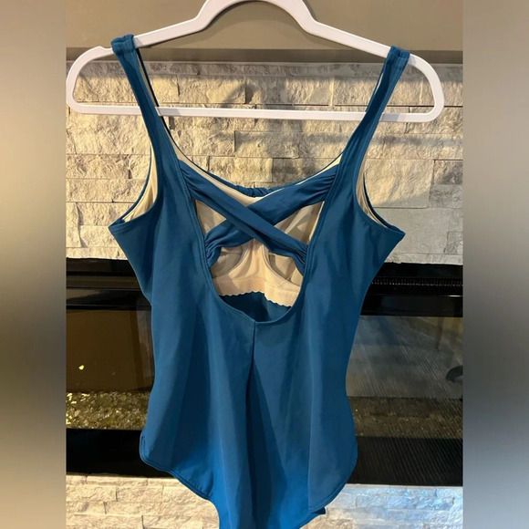 Lands End size 10 one piece bathing suit - Picture 6 of 7